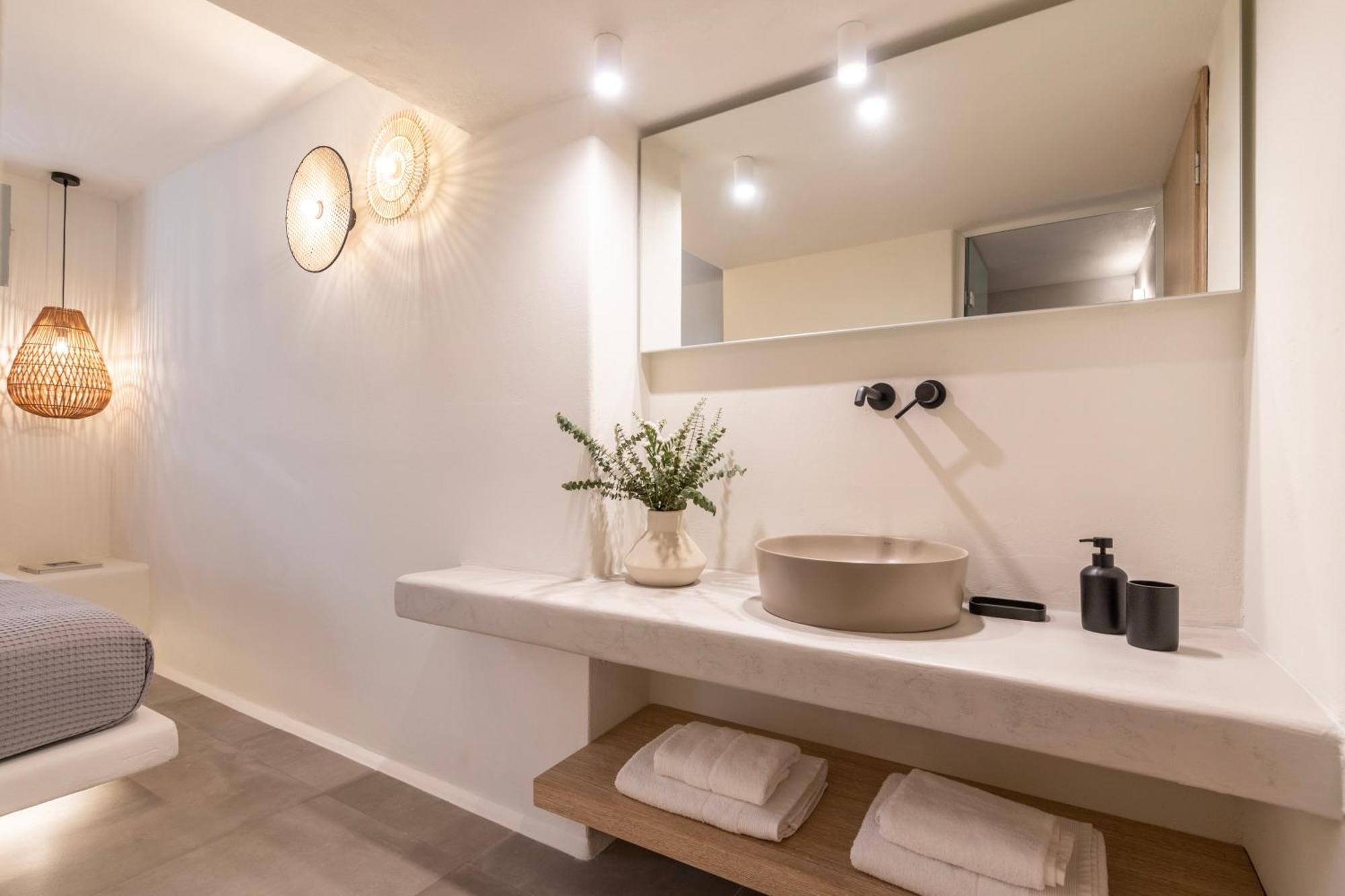 Frescoes Luxury Suites By Kb Hospitality เมซาเรีย ภายนอก รูปภาพ