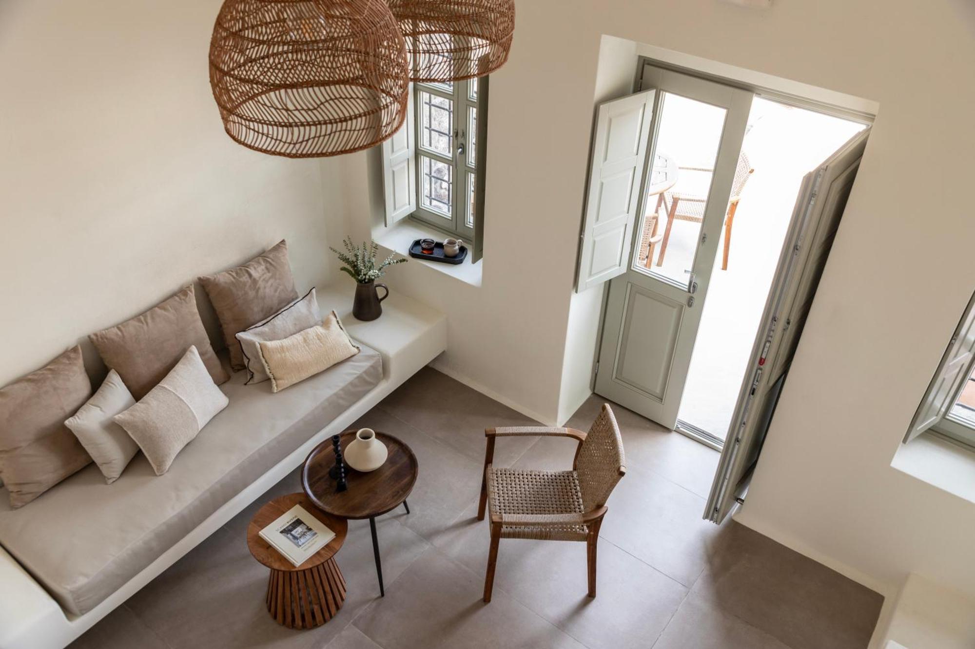 Frescoes Luxury Suites By Kb Hospitality เมซาเรีย ภายนอก รูปภาพ