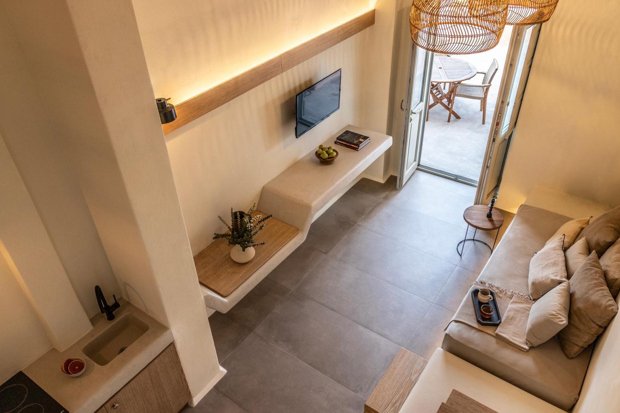 Frescoes Luxury Suites By Kb Hospitality เมซาเรีย ภายนอก รูปภาพ